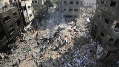 Gazze’de insanlık her bir kez daha ölüyor. İsrail ordusu, gece boyunca Gazze'de onlarca kişiyi öldürdü.
