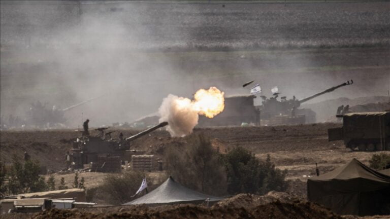 İsrail ordusu, insani aranın uzatılmaması durumunda yeniden Gazze'ye saldırma konusunda hazır olduklarını açıkladı.