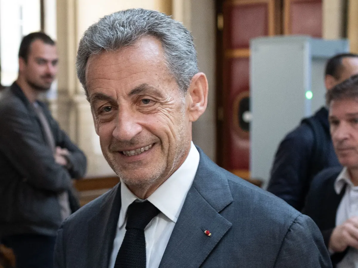 Nicolas Sarkozy için 1 yıl hapis cezası istendi 1 nicolas-sarkozy-1-yil-hapis-istendi
