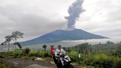 Endonezya’nın Sumatra Adası’nda bulunan Marapi Yanardağı’nın patlamasının ardından bölgede bulunan 75 dağcıdan 11’i ölü bulundu.