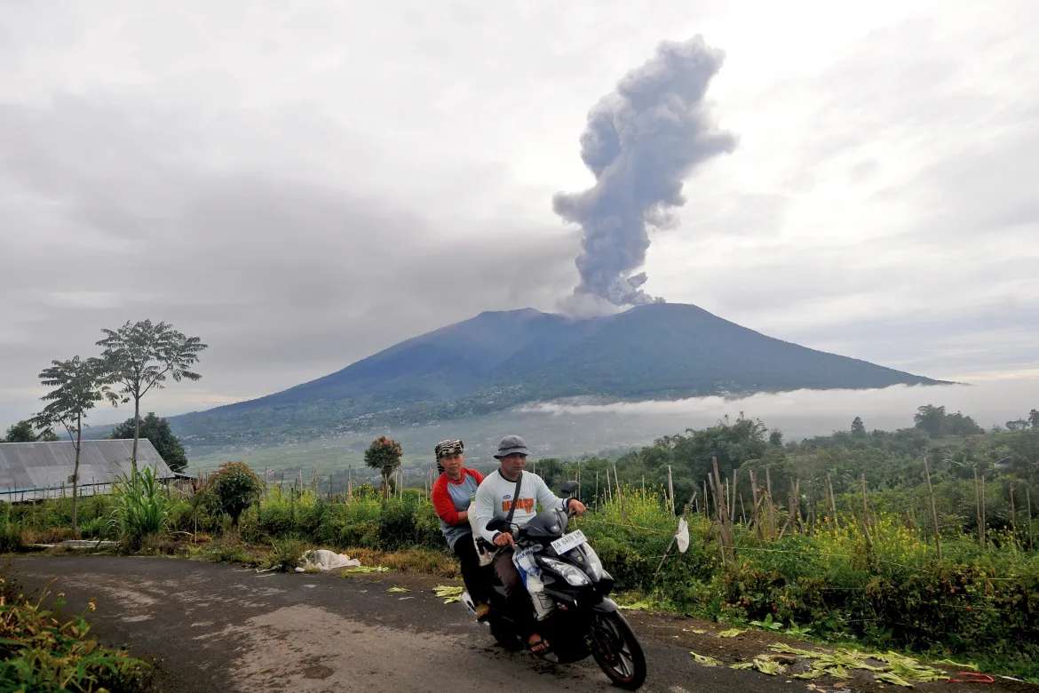 Endonezya’nın Sumatra Adası’nda bulunan Marapi Yanardağı’nın patlamasının ardından bölgede bulunan 75 dağcıdan 11’i ölü bulundu.