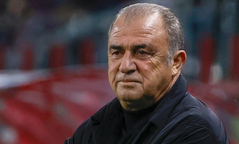 Fatih Terim, Panathinaikos anlaştı 17 Türk futbolunun önde gelen teknik direktörlerinden Fatih Terim, Yunanistan Süper Ligi ekibi Panathinaikos ile anlaştı.