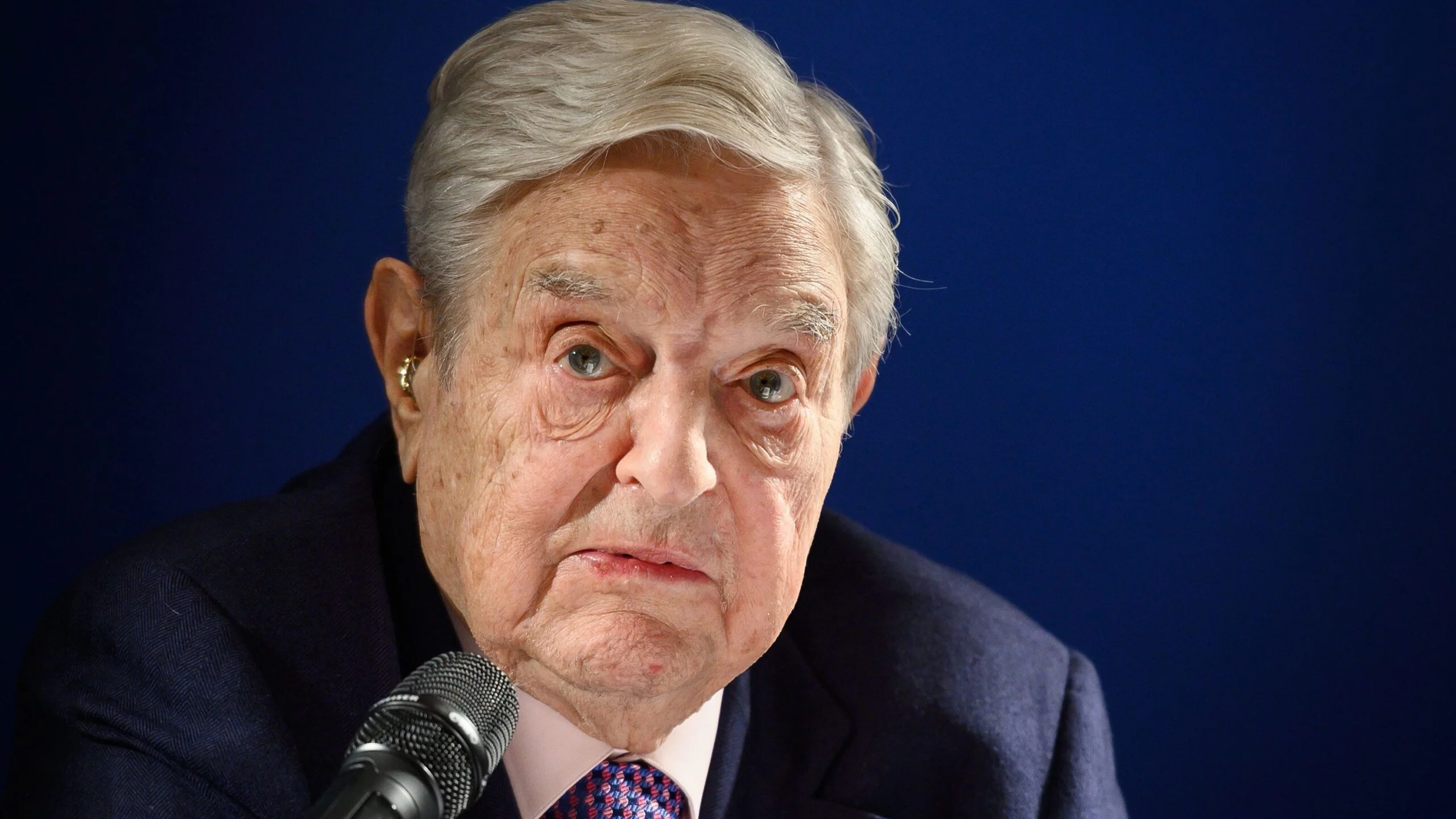 George Soros'a hangi ülkede ne suçlamalar yöneltiliyor? 1 George Soros ile ilgili tüm haberler NationalTurk.com'da! George Soros haberleri, gelişmeleri ve George Soros fotoğrafları yer alıyor.