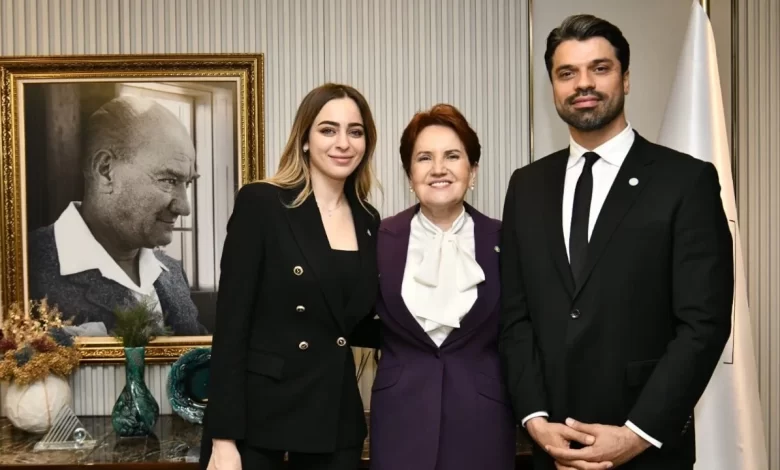 Gökhan Zan, İYİ Parti'den istifa etti 12 Genel seçimlerde Hatay'da İYİ Parti'den 2'nci sıra milletvekili adayı olan Gökhan Zan, partisinden istifa ettiğini açıkladı.