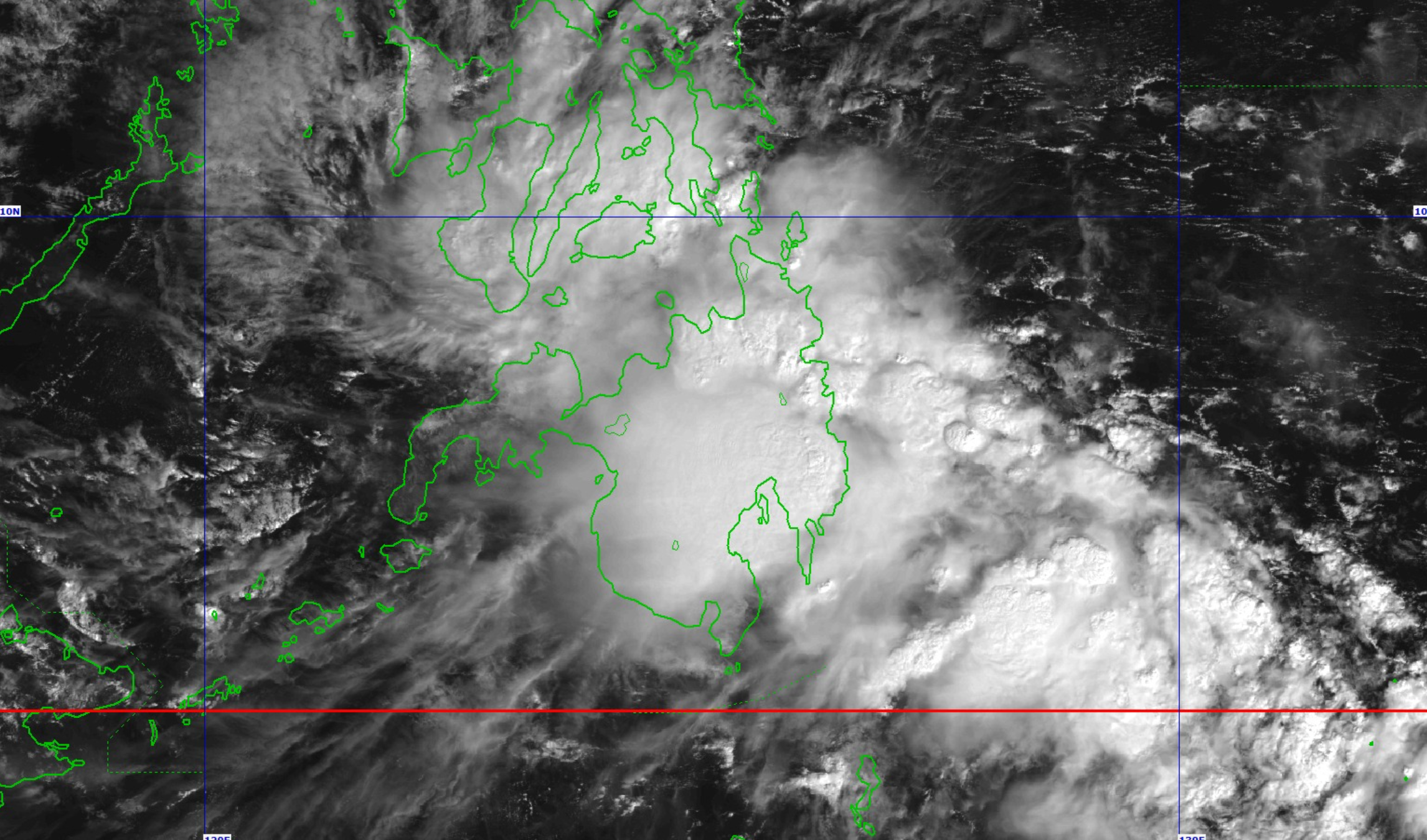 Filipinler'in güney kesimini etkileyen Kabayan tropikal fırtına binlerce insanı yerinden etti.