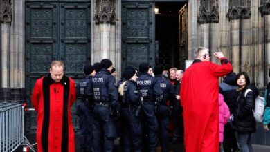 Köln Katedrali saldırı şüphesiyle gözetim altında