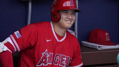 Amerikan Beyzbol Ligi'nin yıldızlarından Shohei Ohtani 700 milyon dolarlık sözleşme imzaladı.