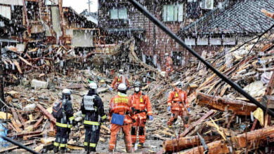 5 ila 7 büyüklüğünde peş peşe birçok deprem yaşayan Japonya’da depremzedelerer 100 milyar yen yani 690 milyon dolar tahsis edileceği duyuruldu.