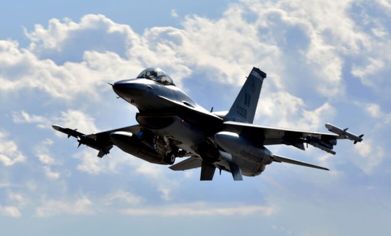 ABD F-16'sı Sarı Deniz'de Düştü