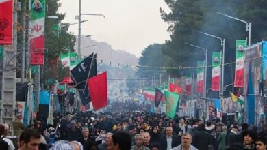 İran'ın Kirman eyaletinde Kasım Süleymani'nin mezarının yakınlarında meydana gelen patlamada en az 25 kişinin hayatını kaybettiği açıklandı.