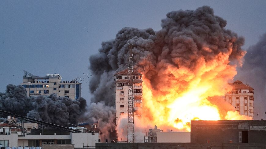 Ortadoğu adeta ateş çemberi... Lübnan'da Haman lideri Salih Aruri öldürüldü. Dün ise İran'da bombalı saldırı düzenlendi. Bütün bunlar ise endişeleri arttırmaya yetti.