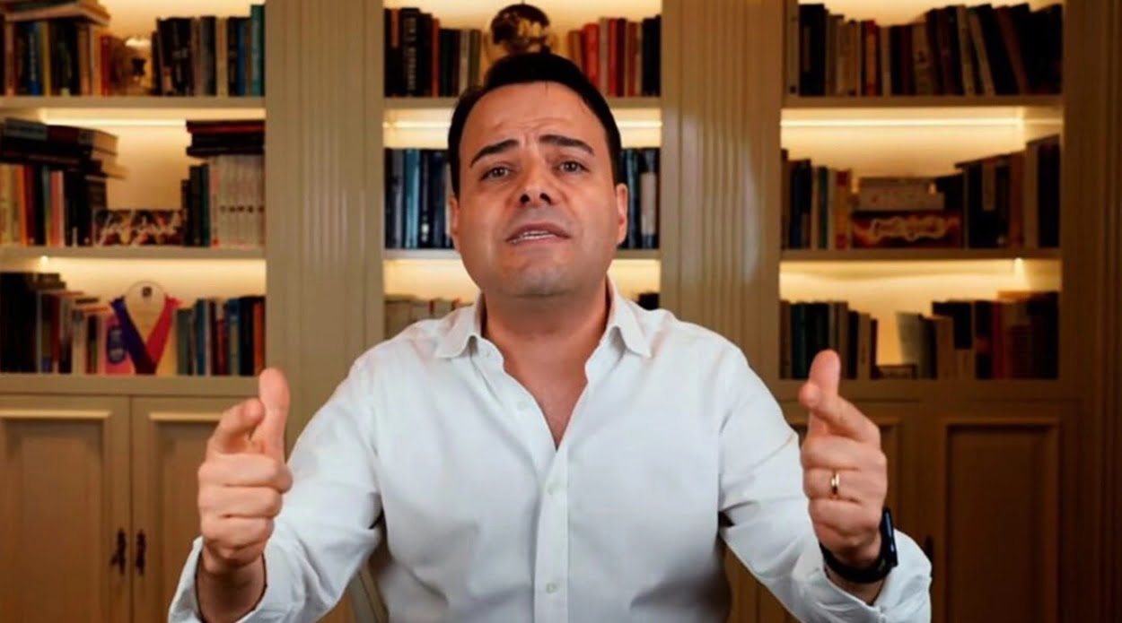Özgür Demirtaş 2024 tahminini paylaştı 1 Özgür Demirtaş 2024 - 2025 tahminlerini paylaştı