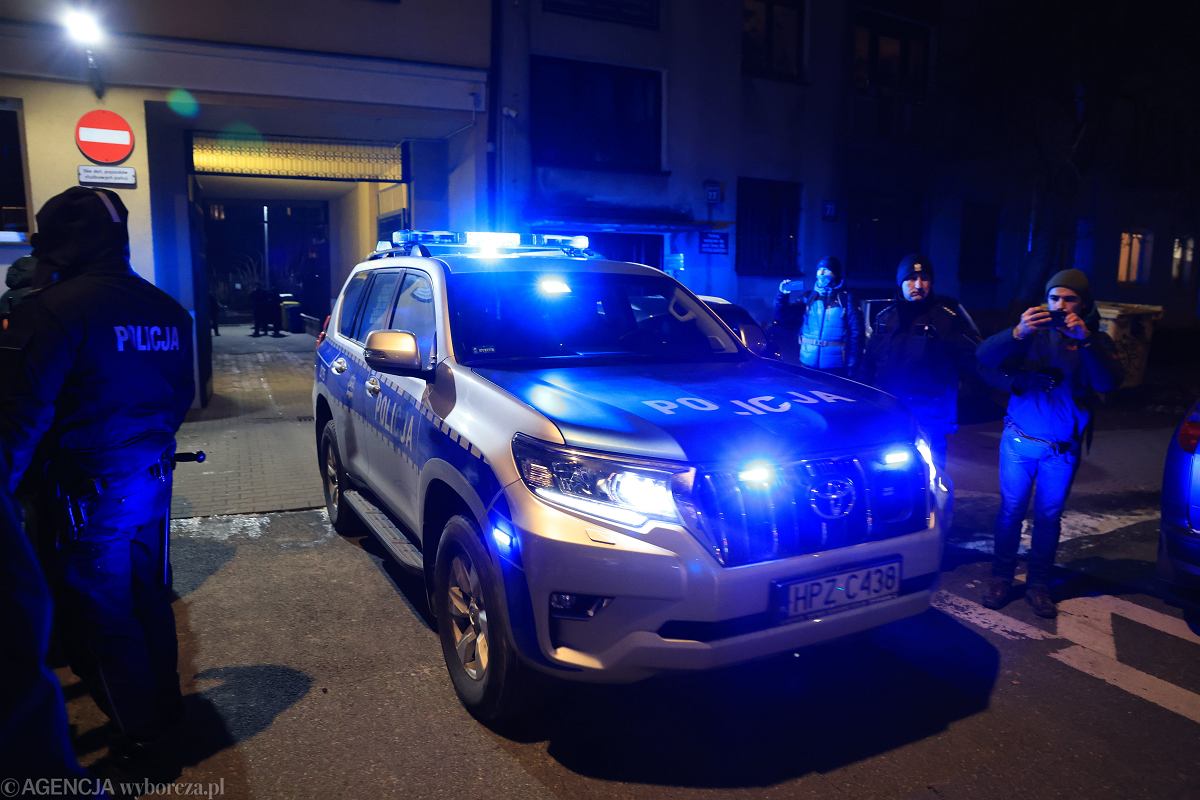 Polonya’da polis Cumhurbaşkanı Andrzej Duda'nın Sarayı'nı bastı
