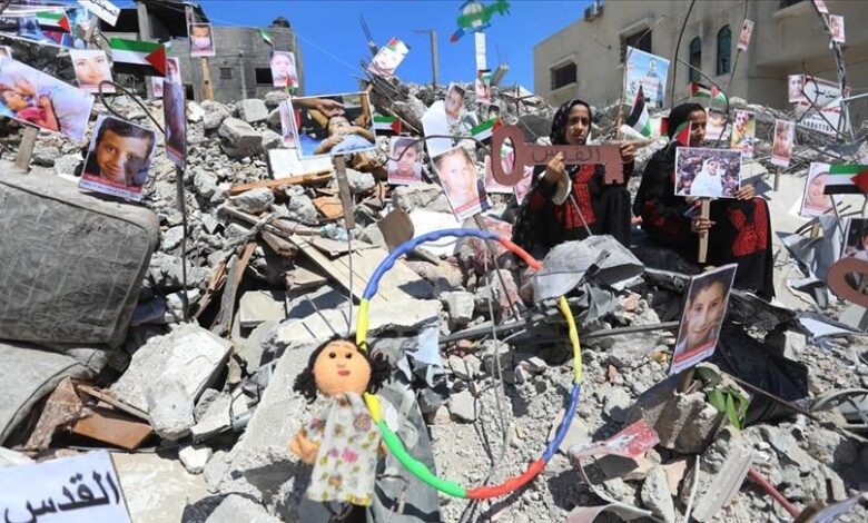 İsrail’in Gazze’ye yönelik saldırıları 7 Ekim’den bu yana sürüyor. Saldırılanda 27 bini aşkın sivil hayatını kaybetti. Ölenlerin 12 bini ise çocuk...