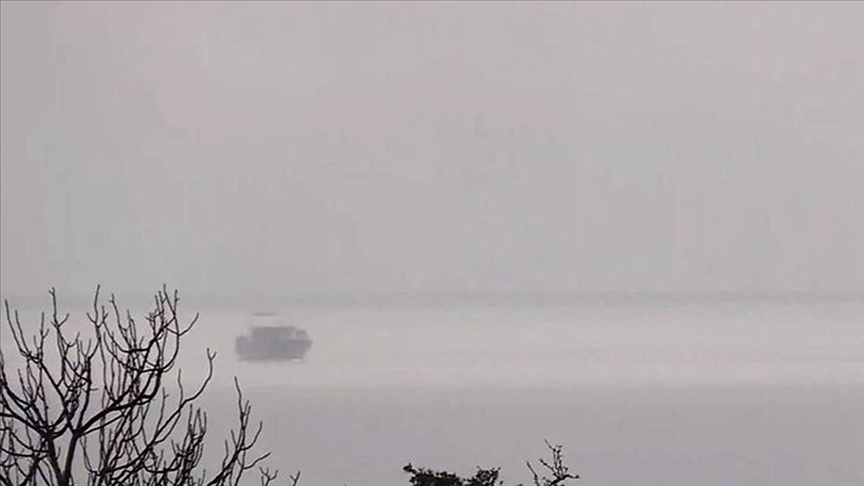 Olumsuz hava koşullarının etkili olduğu Marmara'da bir facia yaşandı. İmralı Adası açıklarında bir kargo gemisi battı. Kurtarma çalışması başlatıldı.