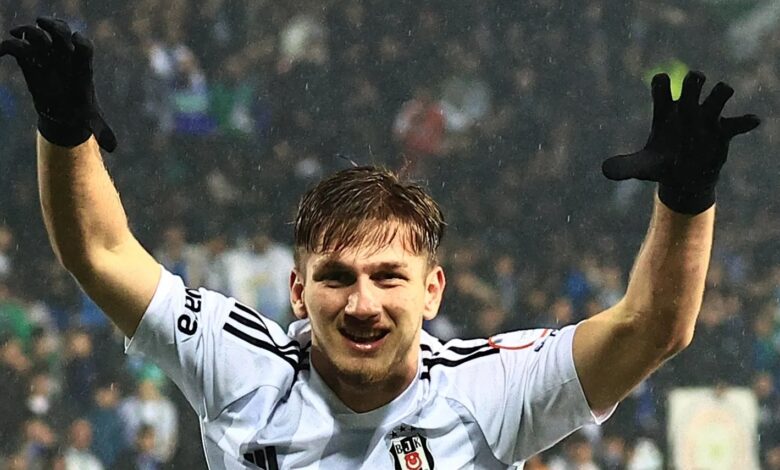 Müslüm Gülhan: Beşiktaş Semih Kılıçsoy’da da kayıp yaşayabilir. 7 Menajerlerin Metası: Semih Kılıçsoy