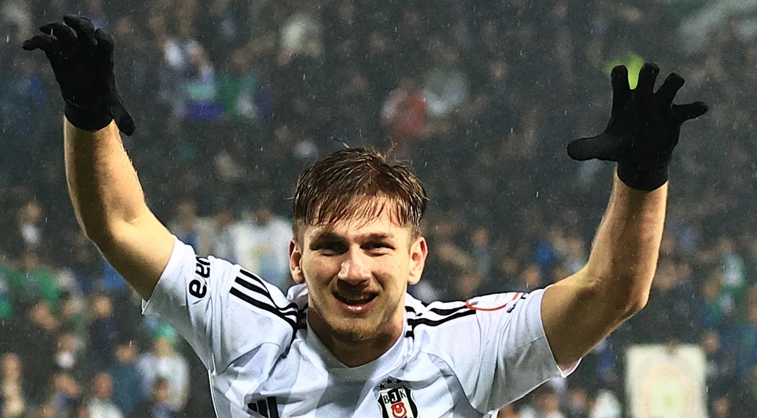 Müslüm Gülhan: Beşiktaş Semih Kılıçsoy’da da kayıp yaşayabilir. 1 Menajerlerin Metası: Semih Kılıçsoy