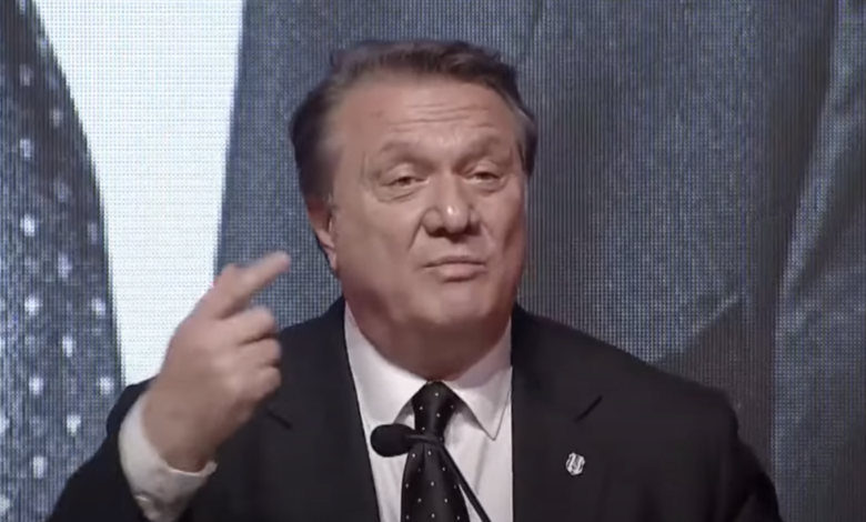 Hasan Arat'tan gazeteci Gökhan Dinç'e: Bundan sonra çok şey göreceksiniz. 19 Hasan Arat Gokhan Dinc Fernando Santos