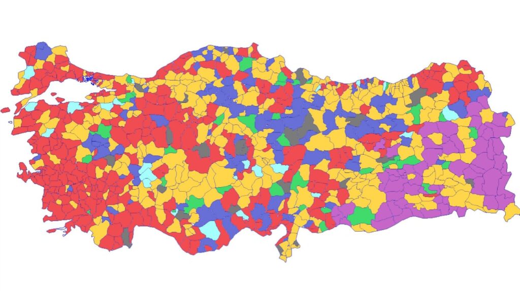 2024 ilçe haritası AKP'deki çöküşü net bir şekilde gösterdi