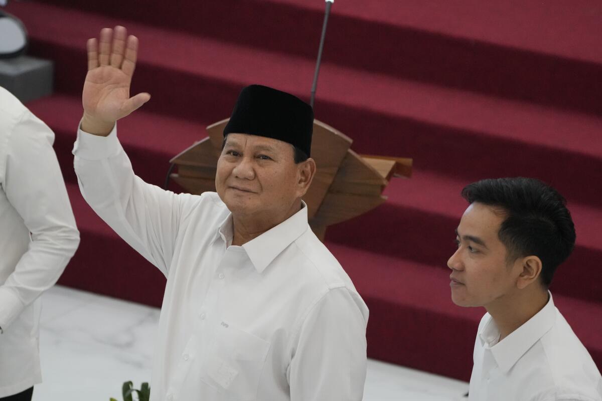 Endonezya Seçim Komisyonu, Prabowo Subianto'yu resmi olarak devlet başkanı ilan etti.