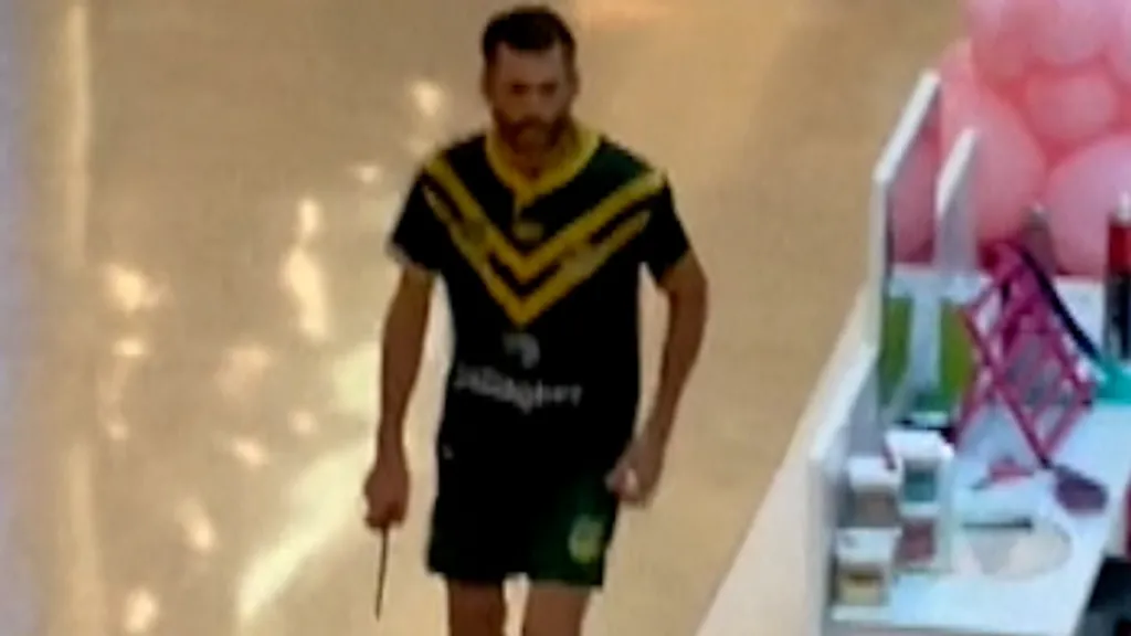 Avusturalya’nın Sydney kentinde bulunan bir alışveriş merkezinde bıçaklı saldırı gerçekleşti.