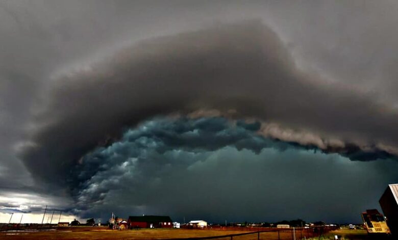 Teksas'ta fırtına sebebiyle 4 kişi öldü 6 ABD'nin Teksas eyaletinde şiddetli yağış ve fırtına yaşandı. Yaşandı felaket sebebiyle 4 kişi hayatını kaybetti.