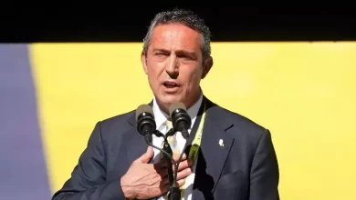 Fenerbahçe'de resmi olmayan sonuçlara göre Ali Koç 3.kez başkan seçildi. Aziz Yıldırım, "İnşallah Ali Koç bu sene takımı şampiyon yapar" dedi.
