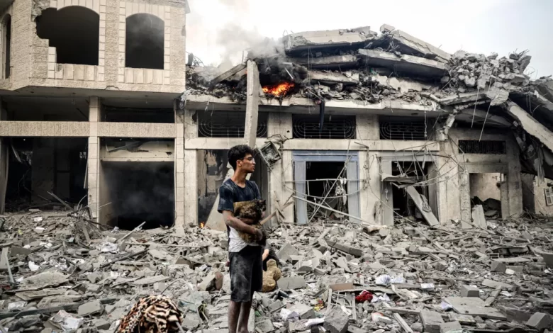 Saldırılar sonucunda binlerce sivil yaşamını yitirdi. Son açıklamaya göre ise Gazze'de 21 bin çocuk kayıp...