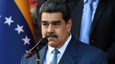Nicolas Maduro, muhalefeti suikast planlamakla suçladı 8 Venezuela Devlet Başkanı Nicolas Maduro,muhalefeti kendisine yönelik suikast planları düzenlemekle suçladı.