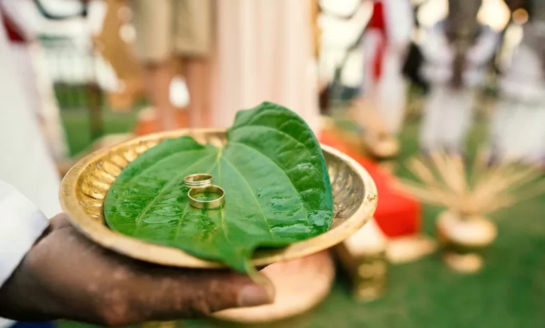 Batı Afrika ülkelerinden Sierra Leone'de 18 yaşından küçük kızlarla evlenme yasaklandı.