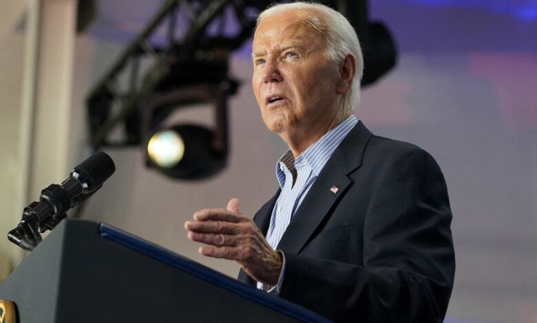 ABD Başkanı Joe Biden, münazarada Donald Trump'ın bağırmasının dikkatini dağıttığını belirtti.