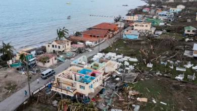 Meksika kıyıları Beryl Kasırgası etkisi altında 3 Beryl Kasırgası, Karayipler'de yarattığı yıkımın ardından Meksika'nın Yucatán Yarımadası'nı da vurdu ve en az 10 kişinin ölümüne yol açtı.