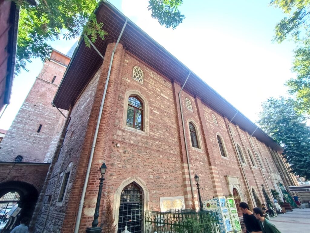 İstanbul'un İlk Camisi Arap Camii Değildir! 2 Arap Camii