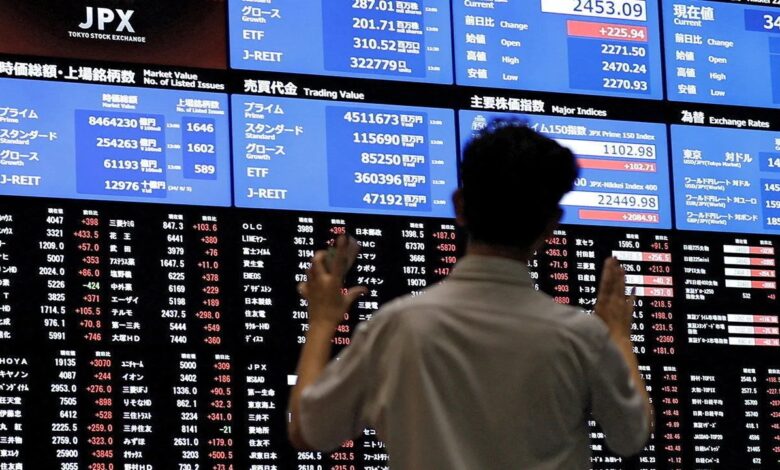 Japonya hisseleri düşüşün ardından günlük rekor artışla yükseldi 12 Küresel çapta yaşanan finansal sorunun etkileri sürüyor. Japonya’da borsada yaşanan düşüşün ardından rekor artış gerçekleşti.