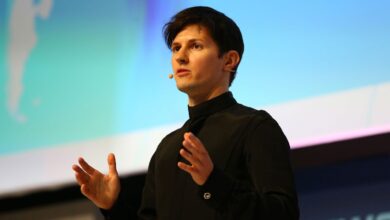 Telegram CEO Pavel Durov, Fransa'da tutuklandı 13 Telegram CEO Pavel Durov, Fransa'da havaalanında tutuklandı. Pavel Durov hakkında yakalama emri çıkarılmıştı.