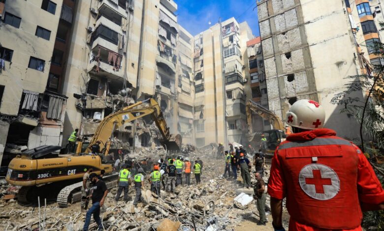 İsrail'in Lübnan'a yönelik saldırıları devam ediyor. Son olarak İsrail'in Lübnanlıların telefonlarına 'evlerinizi boşaltın' mesajı gönderdiği ortaya çıktı.