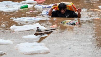 Nepal'de can kaybı 193'e yükseldi 5 Nepal'de geçtiğimiz cuma gününden bu yana etkili olan şiddetli yağışların yol açtığı sel ve toprak kaymalarında hayatını kaybedenlerin sayısı arttı.