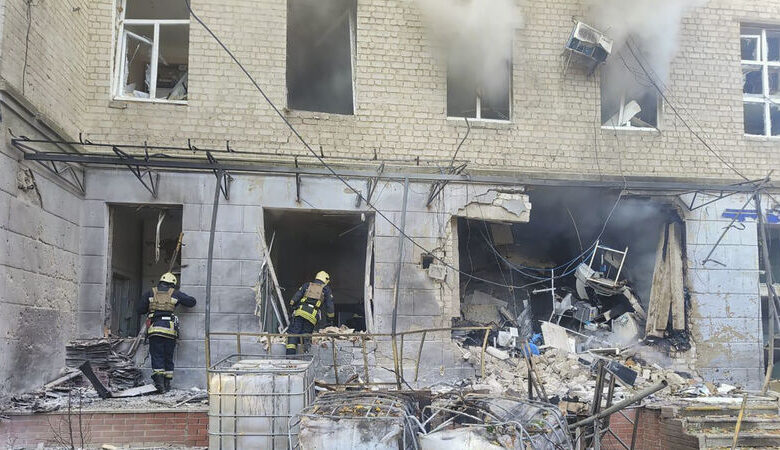 ukraynada saglik merkezi vuruldu