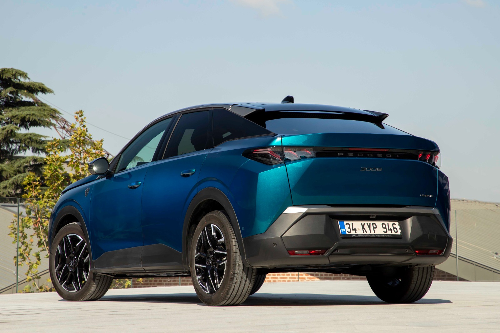 yeni peugeot e 3008