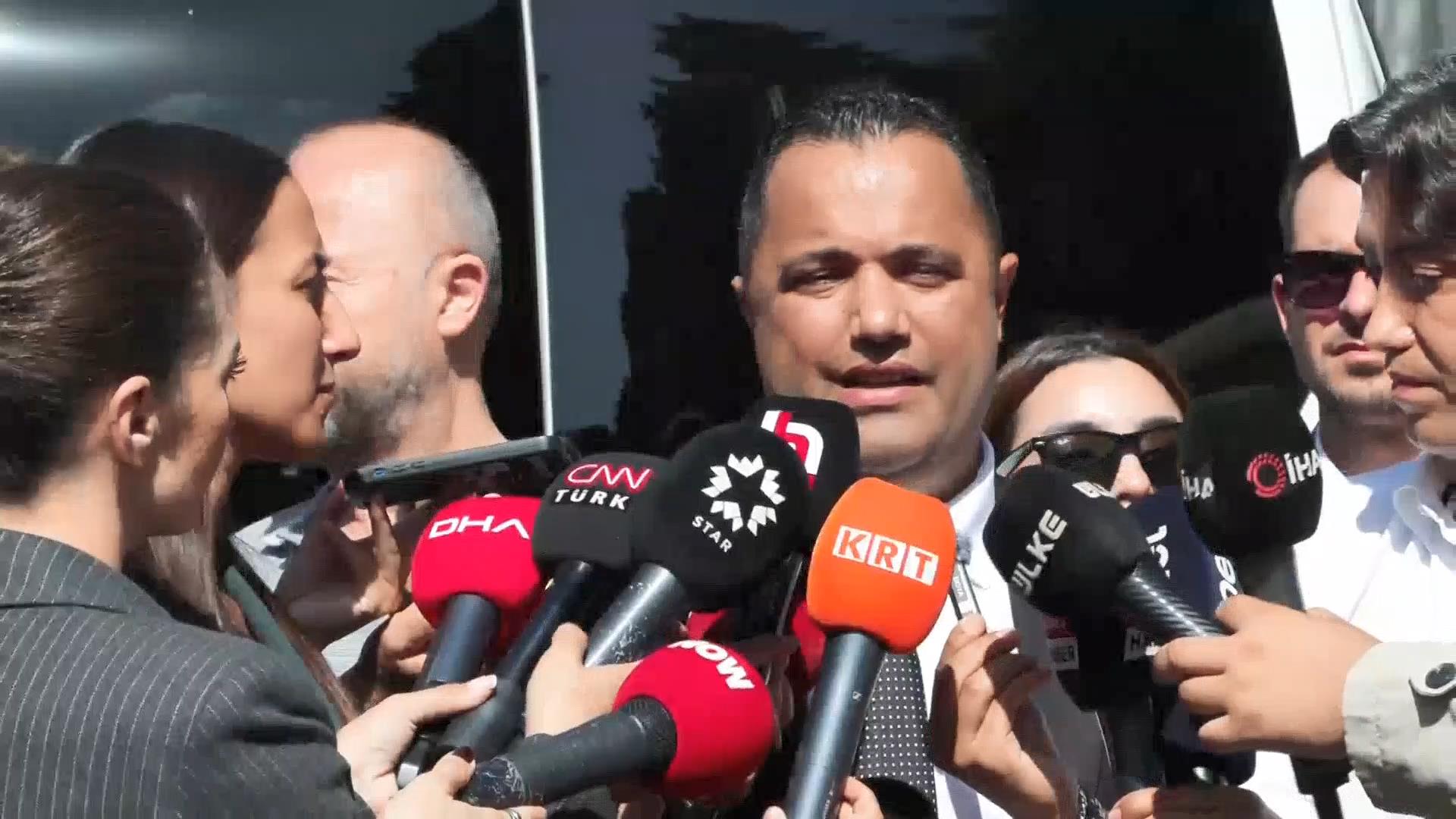 Rezan Epözdemir: Kemikler ve kafatası var ama kefen yok 1 rezan epozdemir kefen yok