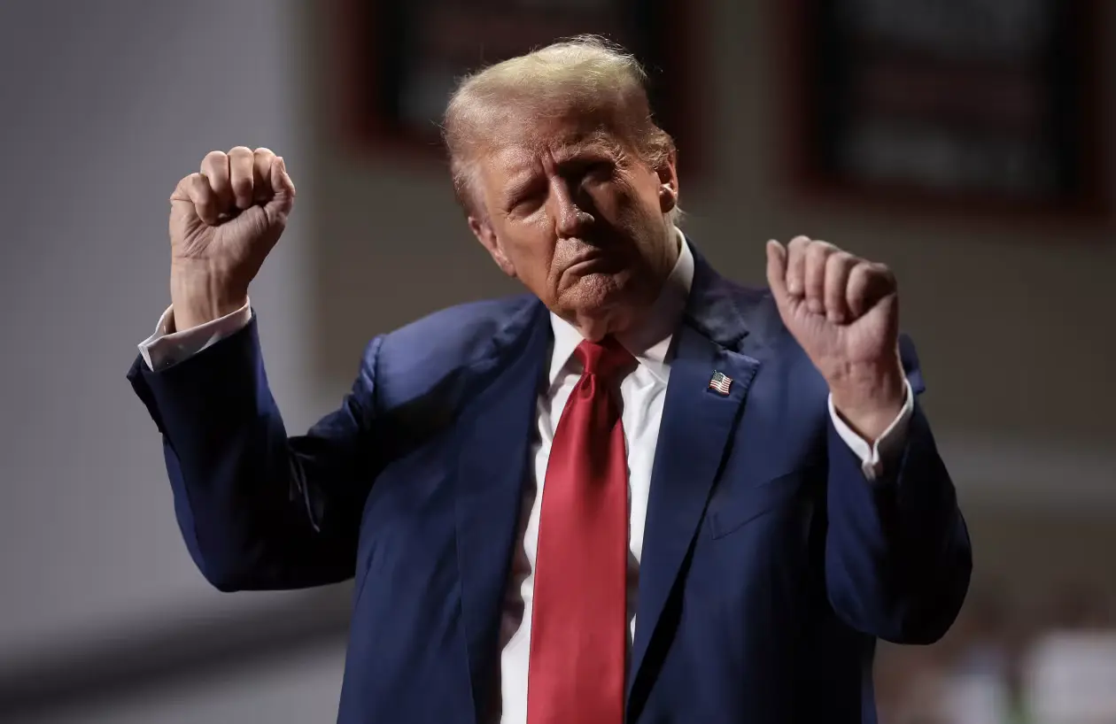Donald Trump'ın İkinci Dönemi: 2024 Seçim Sonuçları ve Beklentiler 1 ABD seçimlerinde Donald Trump, Kamala Harris'i yenerek ikinci kez ABD Başkanı seçildi.