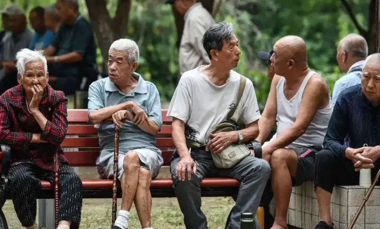 Güney Kore'de 65 yaş üstü nüfus, toplam nüfusun %20’sini aşarak ülkeyi “süper yaşlı” toplumlar arasına soktu.