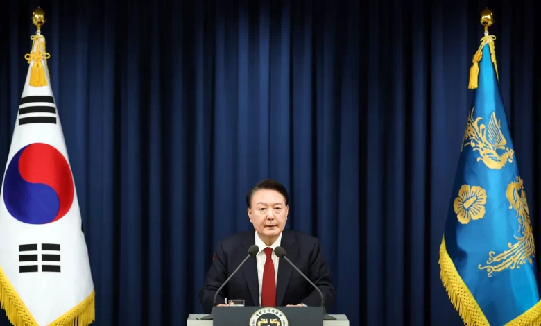 Devlet Başkanı Yoon Suk Yeol'un ilan ettiği sıkıyönetim, Güney Kore Parlamentosu'nun oylama kararıyla kaldırıldı.