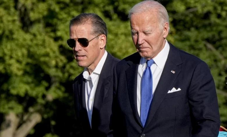 ABD Başkanı Joe Biden, vergi ve silah suçlarından hüküm giyen oğlu Hunter Biden’ı tam ve koşulsuz olarak affetti.