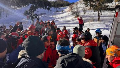 Palandöken’de çığ felaketi: 16 yaşındaki milli sporcu hayatını kaybetti 7 Erzurum Palandöken Dağı'nda Judo Genç Milli Takımı'nın antrenmanı sırasında çığ düştü.