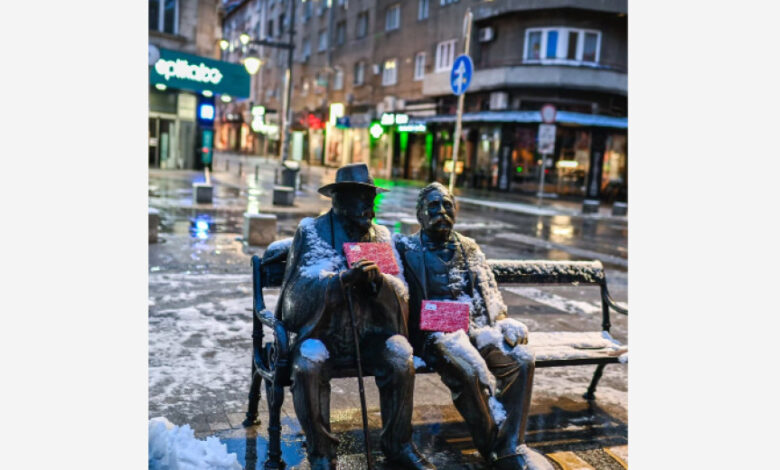 sofya heykeller kitaplarla canlandi