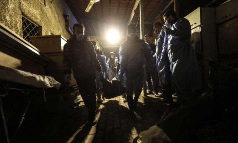 Beşar Esad’ın devrilmesinin ardından Şam’daki Harasta Hastanesi’nde ortaya çıkan cesetler, işkence ve kötü muamele iddialarını gündeme taşıdı.