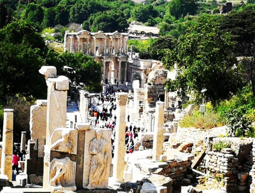 Efes'in Hristiyanlık açısından ayrıcalıklı bir önemi var! 10 82207aae 1e30 46b2 a7ec 8ec7314bbf0e