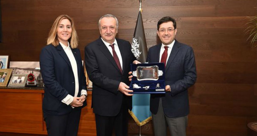 Merve Öztopaloğlu Haberlerini Merve Öztopaloğlu ile ilgili son gelişmeler NationalTurk Merve Öztopaloğlu sayfalarından takip edebilirsiniz.