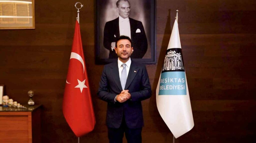 Beşiktaş Belediye Başkanı Rıza Akpolat haberleri, Rıza Akpolat ile ilgili son dakika gelişmelerini NationalTurk Rıza Akpolat sayfalarından takip edebilirsiniz.